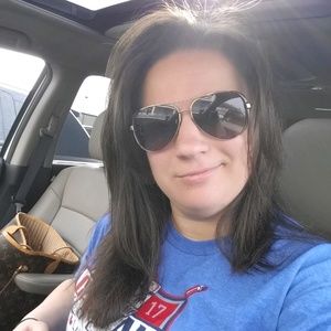 Meet your Posher, Gena